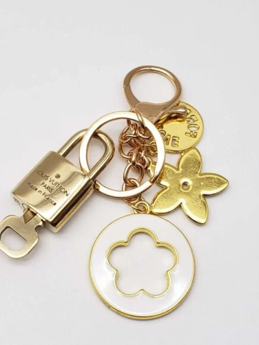 LV Gold Padlock Authentic 🔑 Luxury Bag Charm w/ Unbranded Flower Keychain
